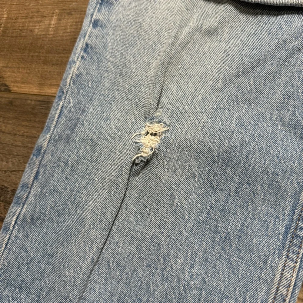 Abercrombie & Fitch The 90's Straight Ultra High-Rise Denim Jeans - Picture 5 of 13